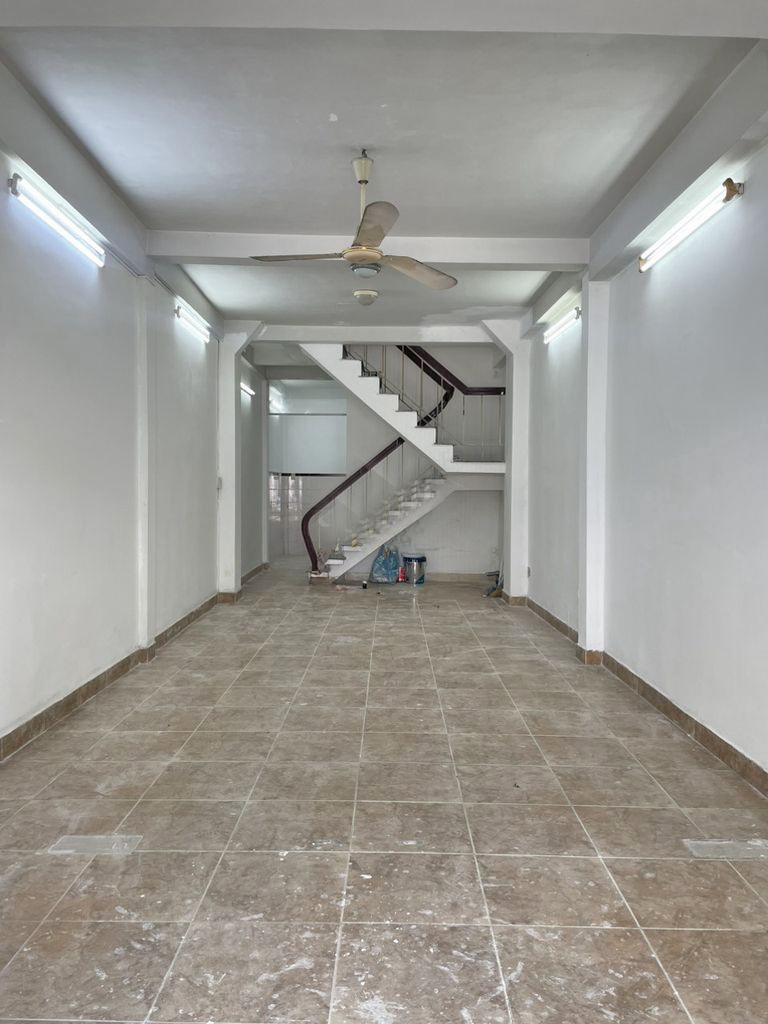 Cho thuê nhà hẻm xe hơi Sư Vạn Hạnh, Phường 12, Quận 10